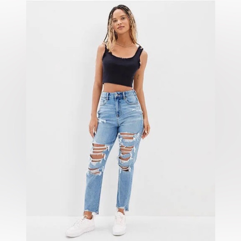 American Eagle Mom Jean Size 4